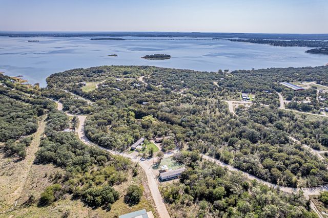 408 Sleepy Meadow Drive, Runaway Bay, TX 76426