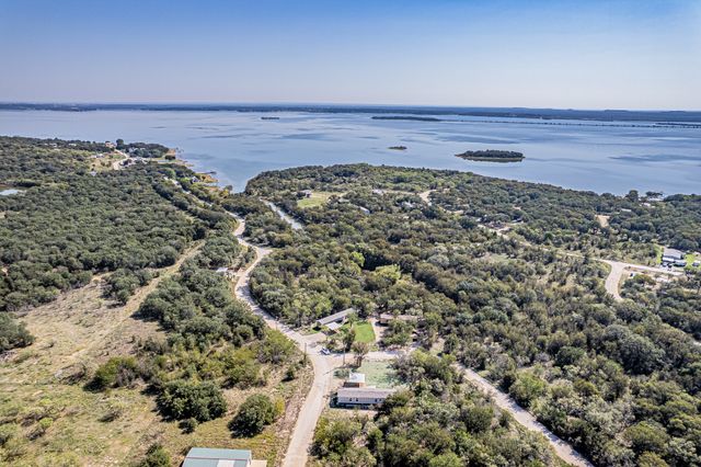 408 Sleepy Meadow Drive, Runaway Bay, TX 76426