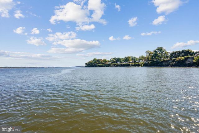 1 BAYVIEW RD, Betterton, MD 21610