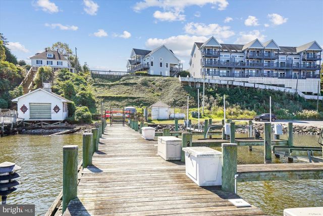 1 BAYVIEW RD, Betterton, MD 21610