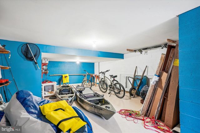 1 BAYVIEW RD, Betterton, MD 21610