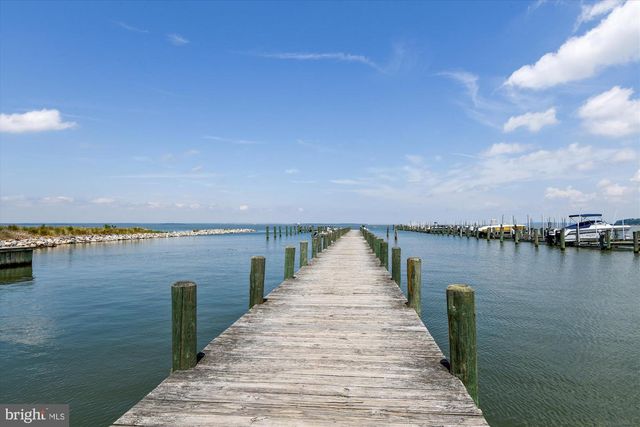 1 BAYVIEW RD, Betterton, MD 21610