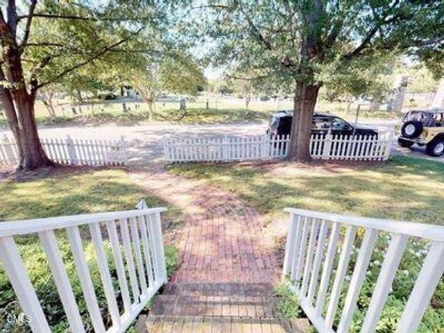 1102 Oakwood Avenue, Raleigh, NC 27601