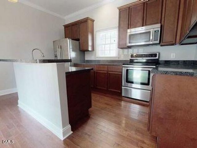 1102 Oakwood Avenue, Raleigh, NC 27601