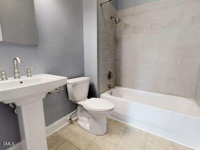 1102 Oakwood Avenue, Raleigh, NC 27601