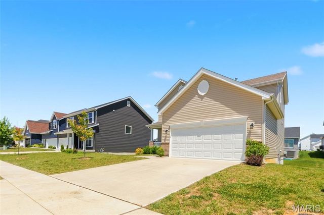 219 Burrograss Drive, Wentzville, MO 63385