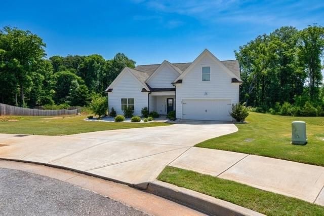 398 Grand Oaks Avenue, Bethlehem, GA 30620