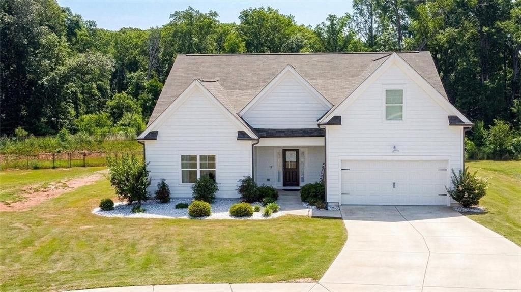 398 Grand Oaks Avenue, Bethlehem, GA 30620