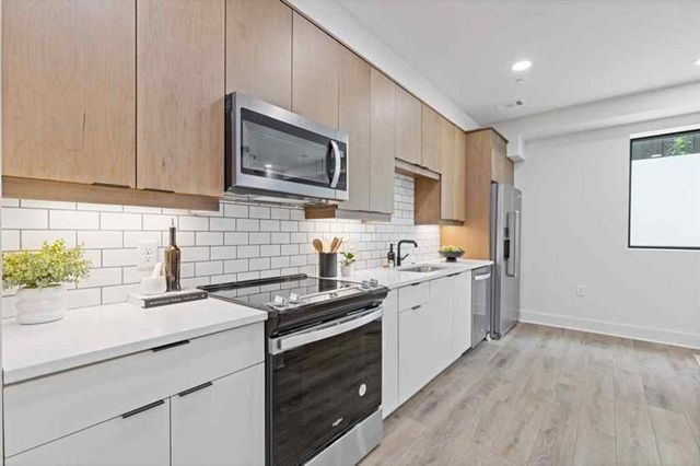 108 Park Place Unit 103, Decatur, GA 30030