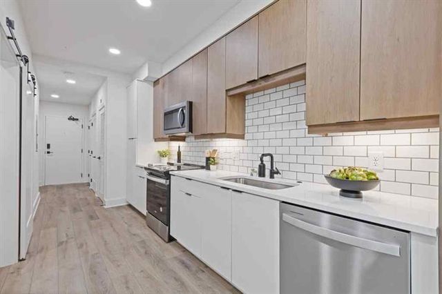 108 Park Place Unit 103, Decatur, GA 30030