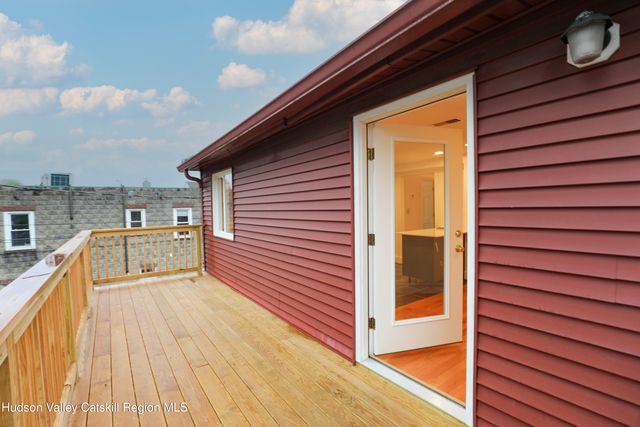 730 Broadway 2, Kingston, NY 12401