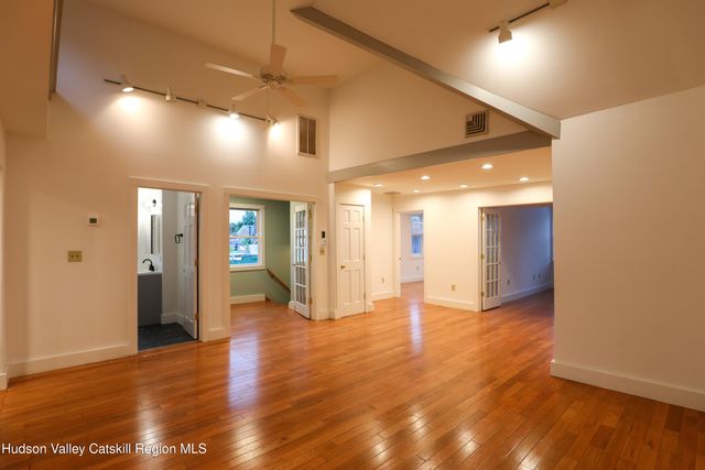 730 Broadway 2, Kingston, NY 12401