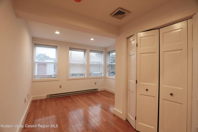 730 Broadway 2, Kingston, NY 12401