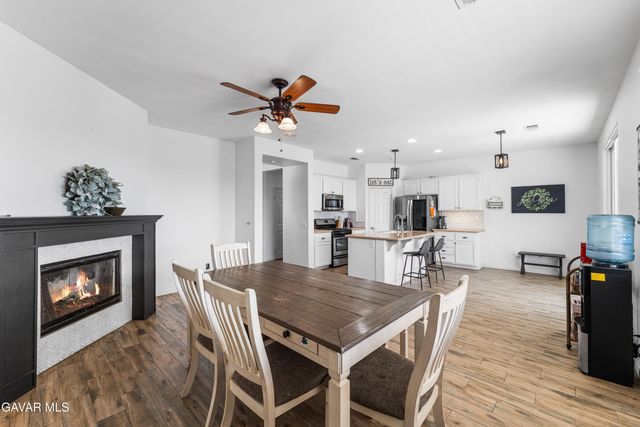 42942 Yaffa Street, Lancaster, CA 93535
