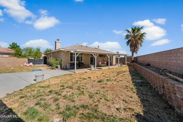 42942 Yaffa Street, Lancaster, CA 93535