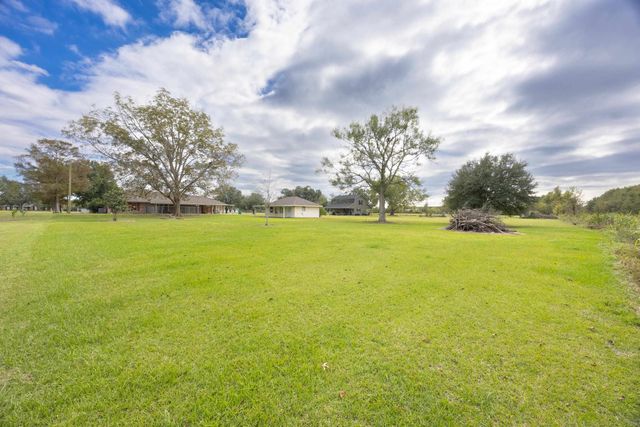 852 Lefort Bypass Road, Thibodaux, LA 70301