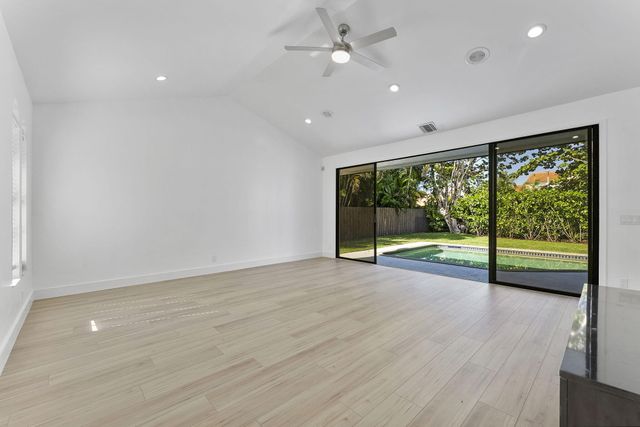 150 Lucina Drive, Hypoluxo, FL 33462