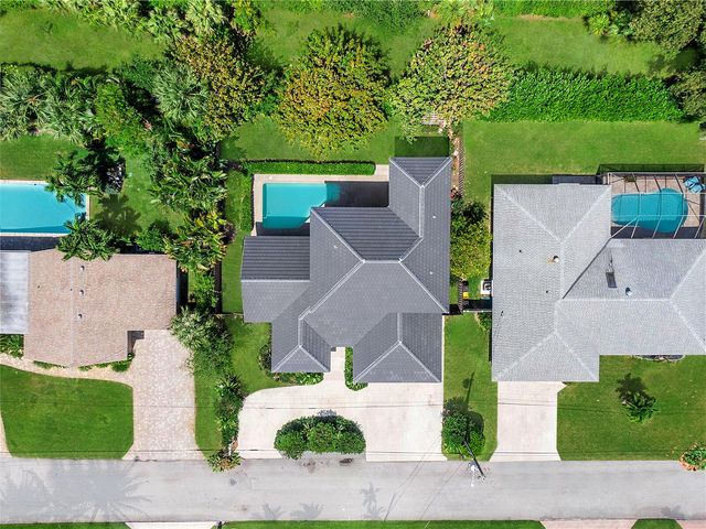 150 Lucina Drive, Hypoluxo, FL 33462