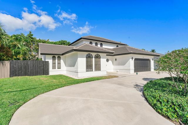 150 Lucina Drive, Hypoluxo, FL 33462