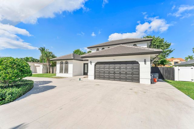 150 Lucina Drive, Hypoluxo, FL 33462