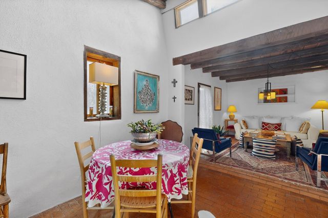 1730 Griegos Road NW, Albuquerque, NM 87107