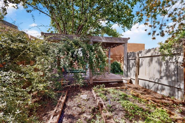 1730 Griegos Road NW, Albuquerque, NM 87107
