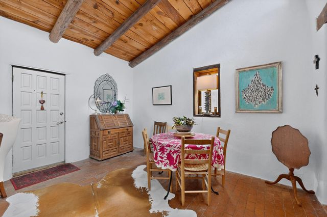 1730 Griegos Road NW, Albuquerque, NM 87107