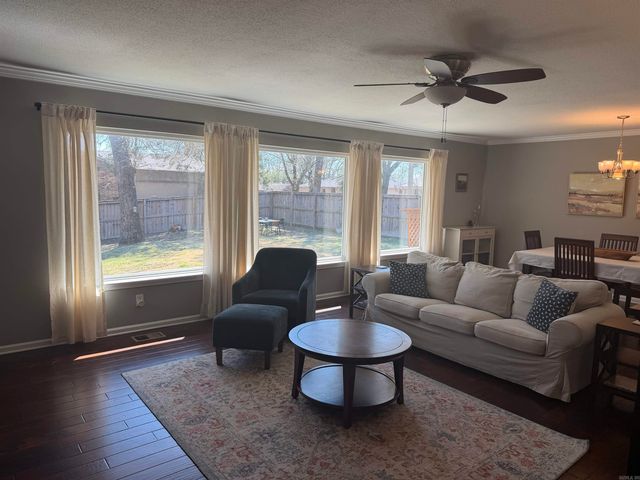 11543 Bainbridge Drive, Little Rock, AR 72212