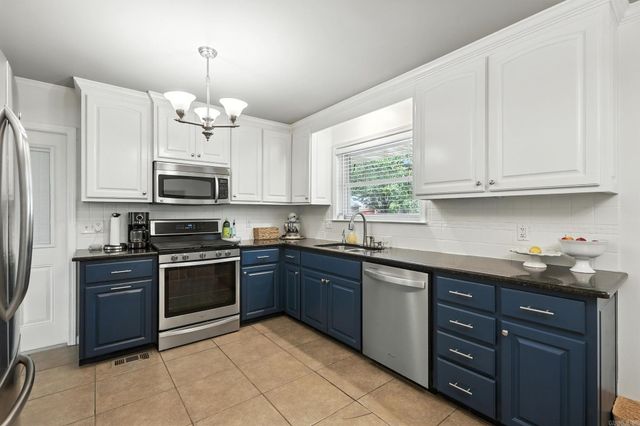 11543 Bainbridge Drive, Little Rock, AR 72212