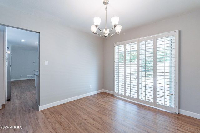 110 W Seldon Lane, Phoenix, AZ 85021