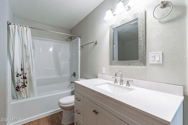 110 W Seldon Lane, Phoenix, AZ 85021