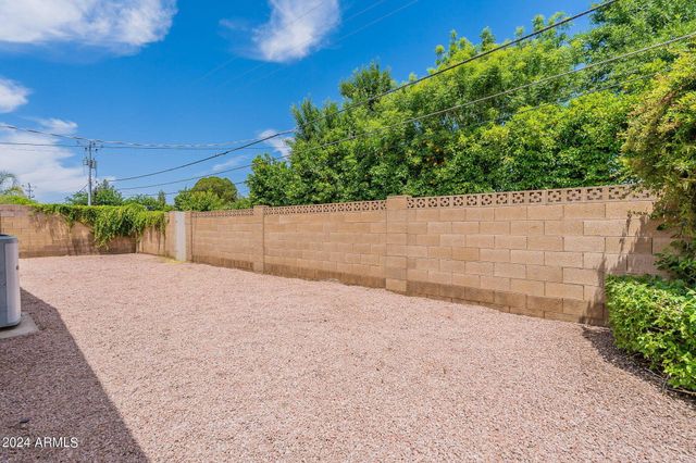 110 W Seldon Lane, Phoenix, AZ 85021