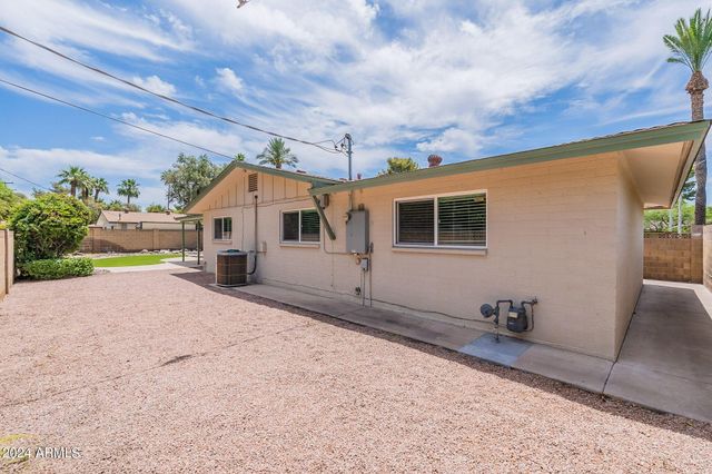 110 W Seldon Lane, Phoenix, AZ 85021