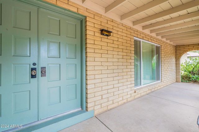 110 W Seldon Lane, Phoenix, AZ 85021