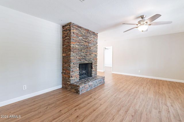 110 W Seldon Lane, Phoenix, AZ 85021
