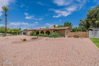 110 W Seldon Lane, Phoenix, AZ 85021
