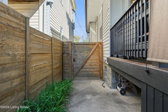 2030 Midland Ave, Louisville, KY 40204