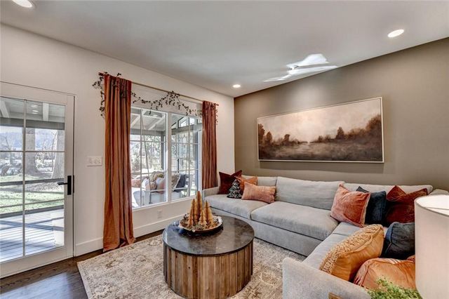 1789 Riverside Road, Roswell, GA 30076