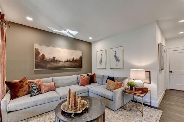 1789 Riverside Road, Roswell, GA 30076