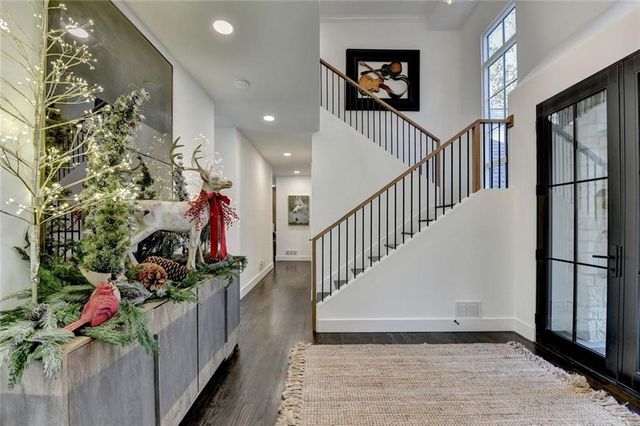 1789 Riverside Road, Roswell, GA 30076