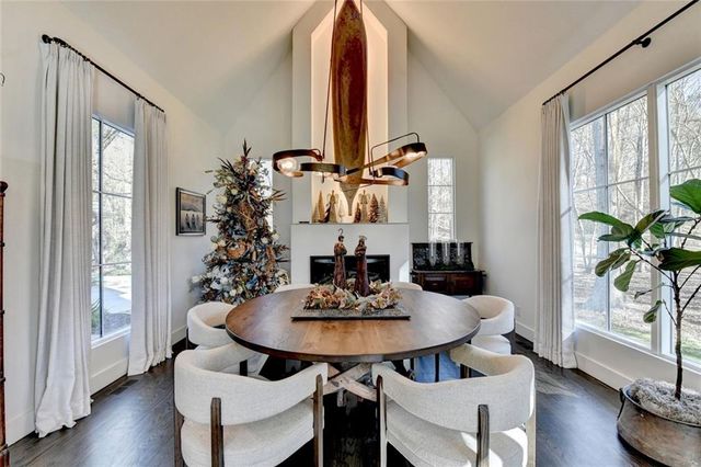 1789 Riverside Road, Roswell, GA 30076