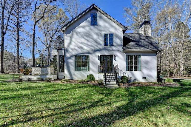 1789 Riverside Road, Roswell, GA 30076