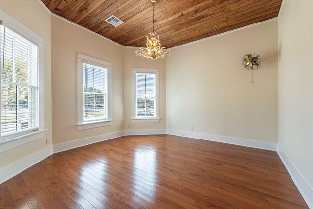 3802 Avenue Q Avenue, Galveston, TX 77550