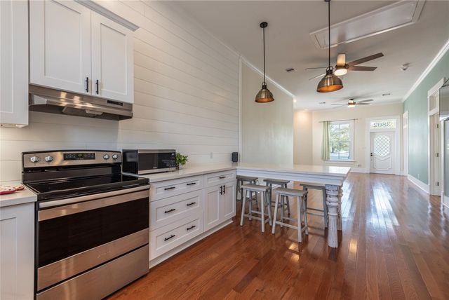 3802 Avenue Q Avenue, Galveston, TX 77550