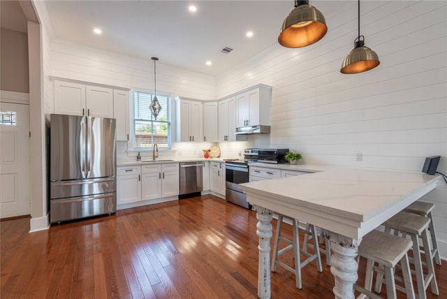 3802 Avenue Q Avenue, Galveston, TX 77550