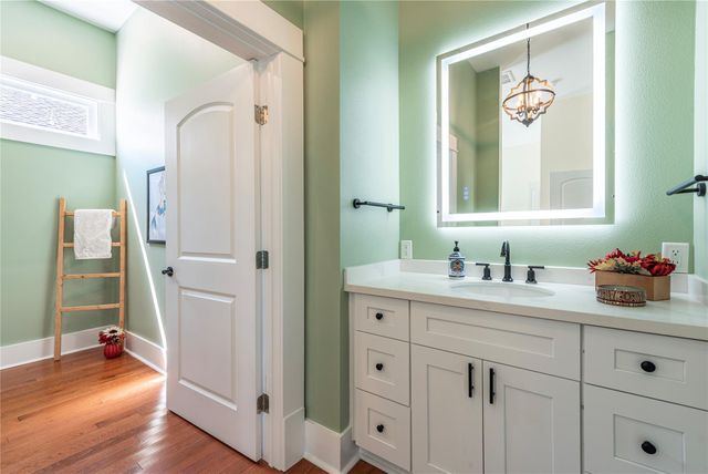 3802 Avenue Q Avenue, Galveston, TX 77550