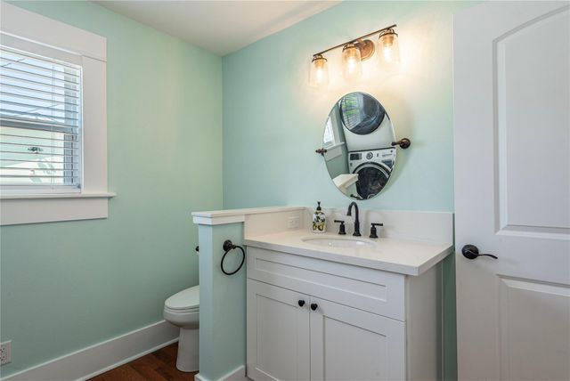 3802 Avenue Q Avenue, Galveston, TX 77550