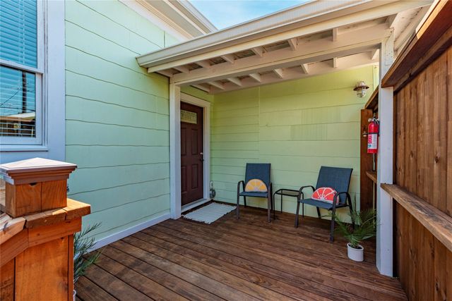 3802 Avenue Q Avenue, Galveston, TX 77550