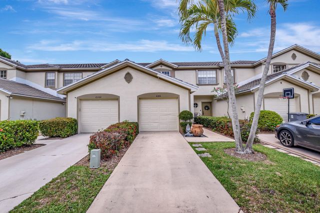 6306 Crescent Lake Way, Greenacres, FL 33463