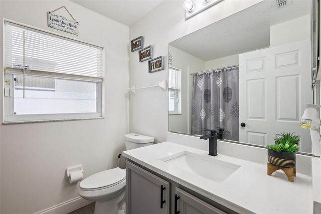 13607 HAWKEYE DRIVE, Orlando, FL 32837